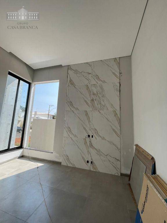 Casa de Condomínio à venda com 3 quartos, 250m² - Foto 4