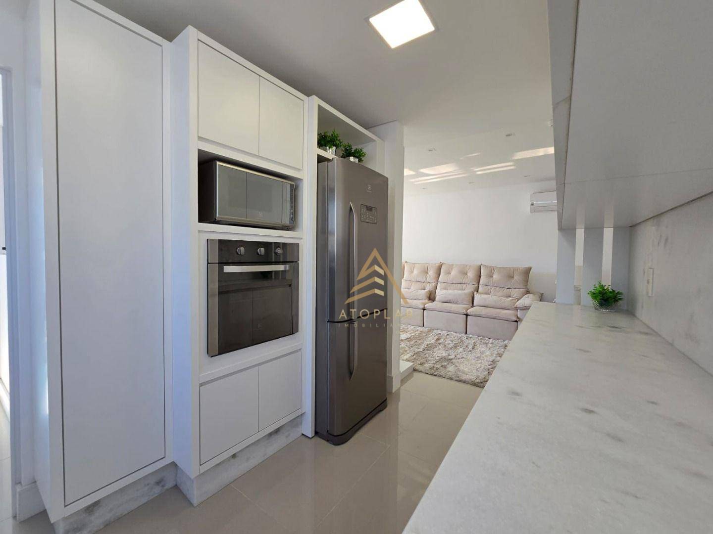 Apartamento à venda com 3 quartos, 117m² - Foto 9