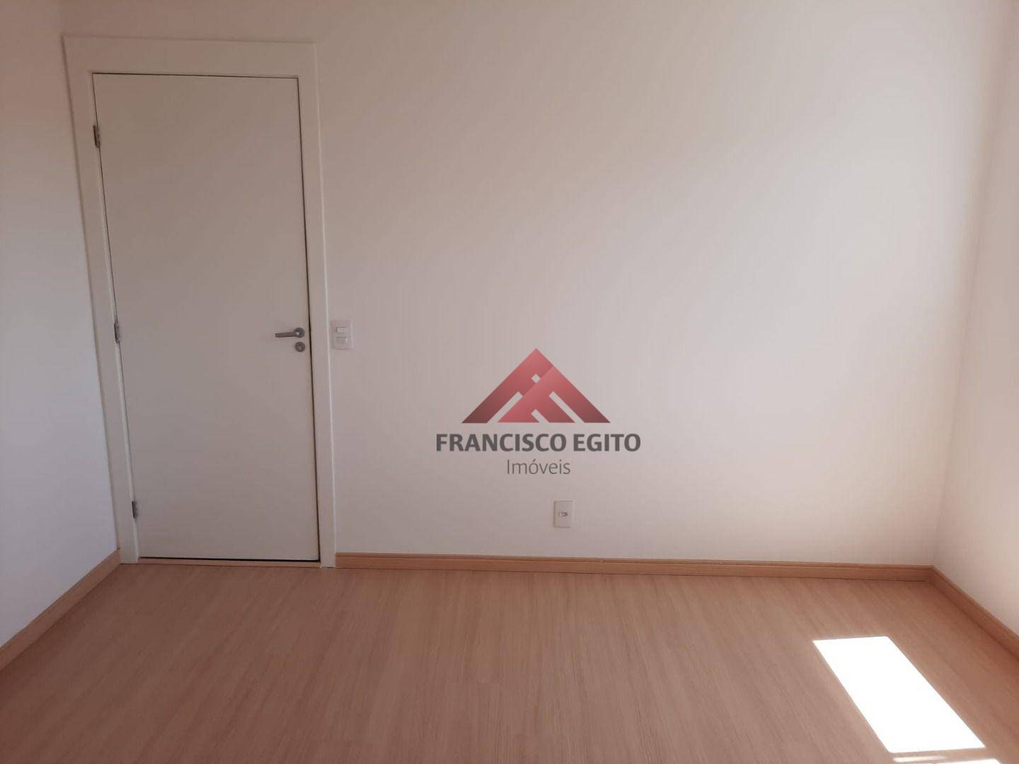 Apartamento à venda com 2 quartos, 45m² - Foto 4