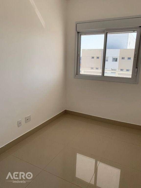 Apartamento à venda com 3 quartos, 77m² - Foto 14