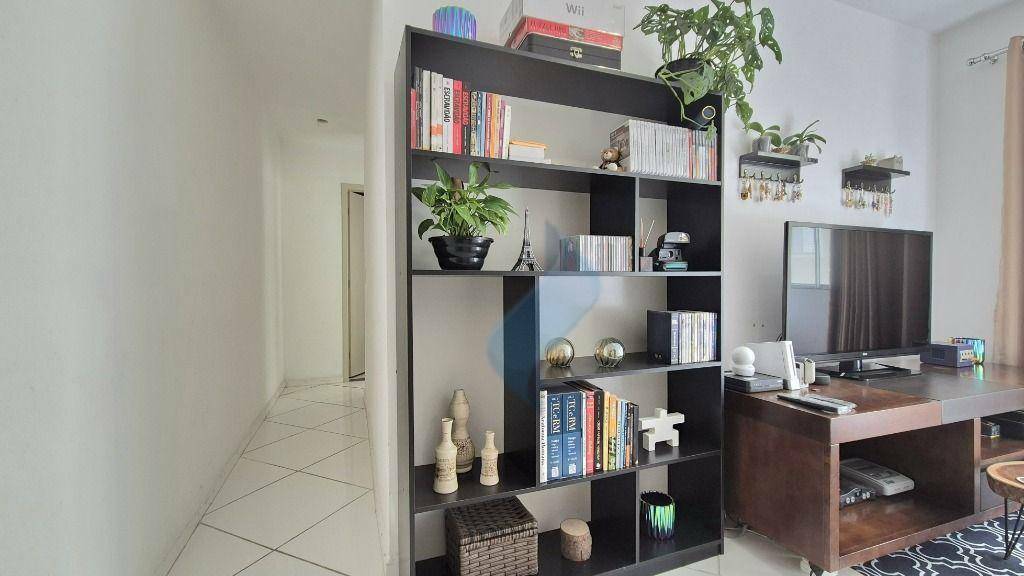 Apartamento à venda com 1 quarto, 38m² - Foto 7