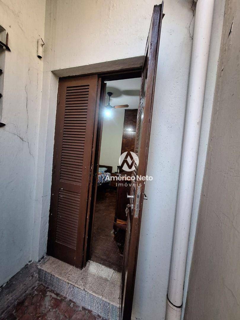 Casa à venda e aluguel com 3 quartos, 300m² - Foto 22