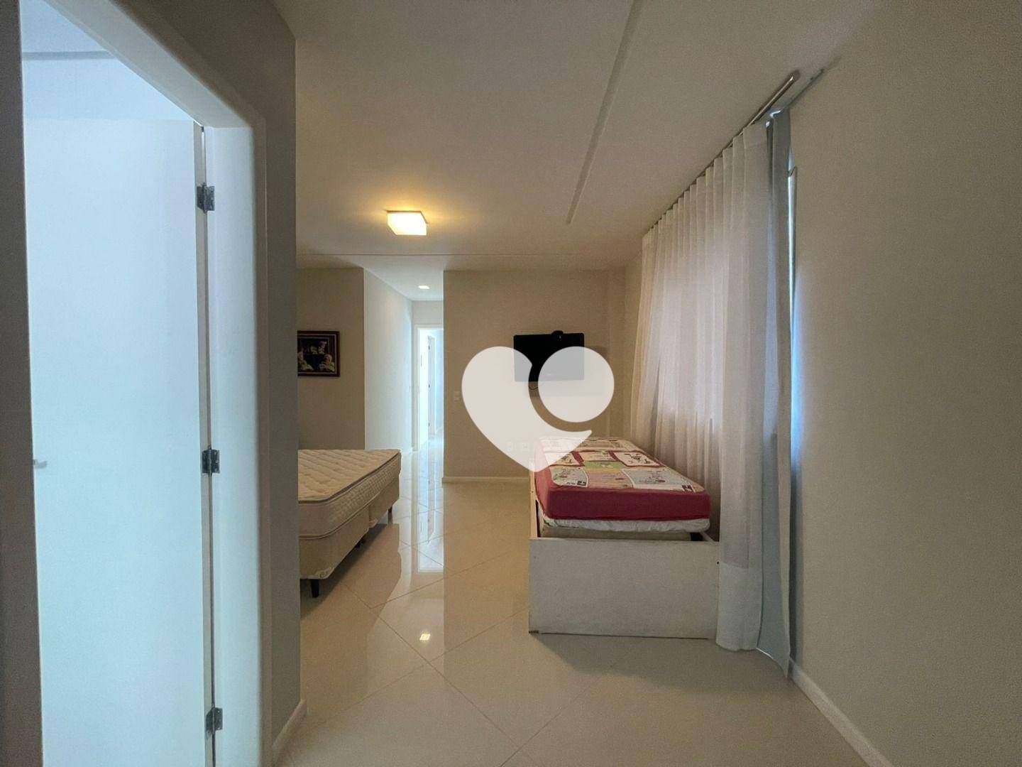 Cobertura à venda com 4 quartos, 264m² - Foto 15