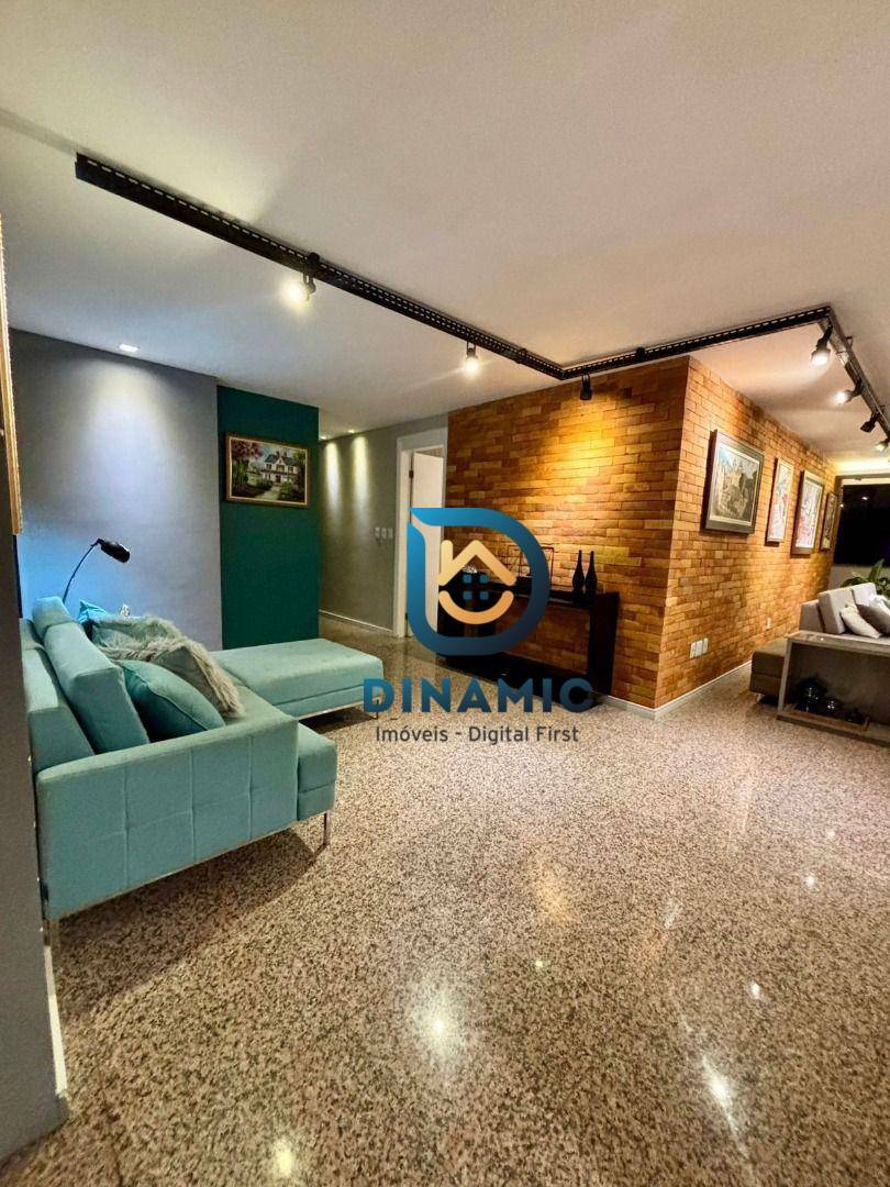 Apartamento à venda com 4 quartos, 230m² - Foto 9