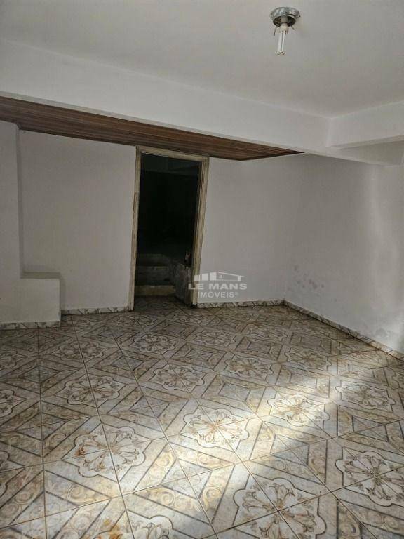 Casa à venda com 4 quartos, 160m² - Foto 14