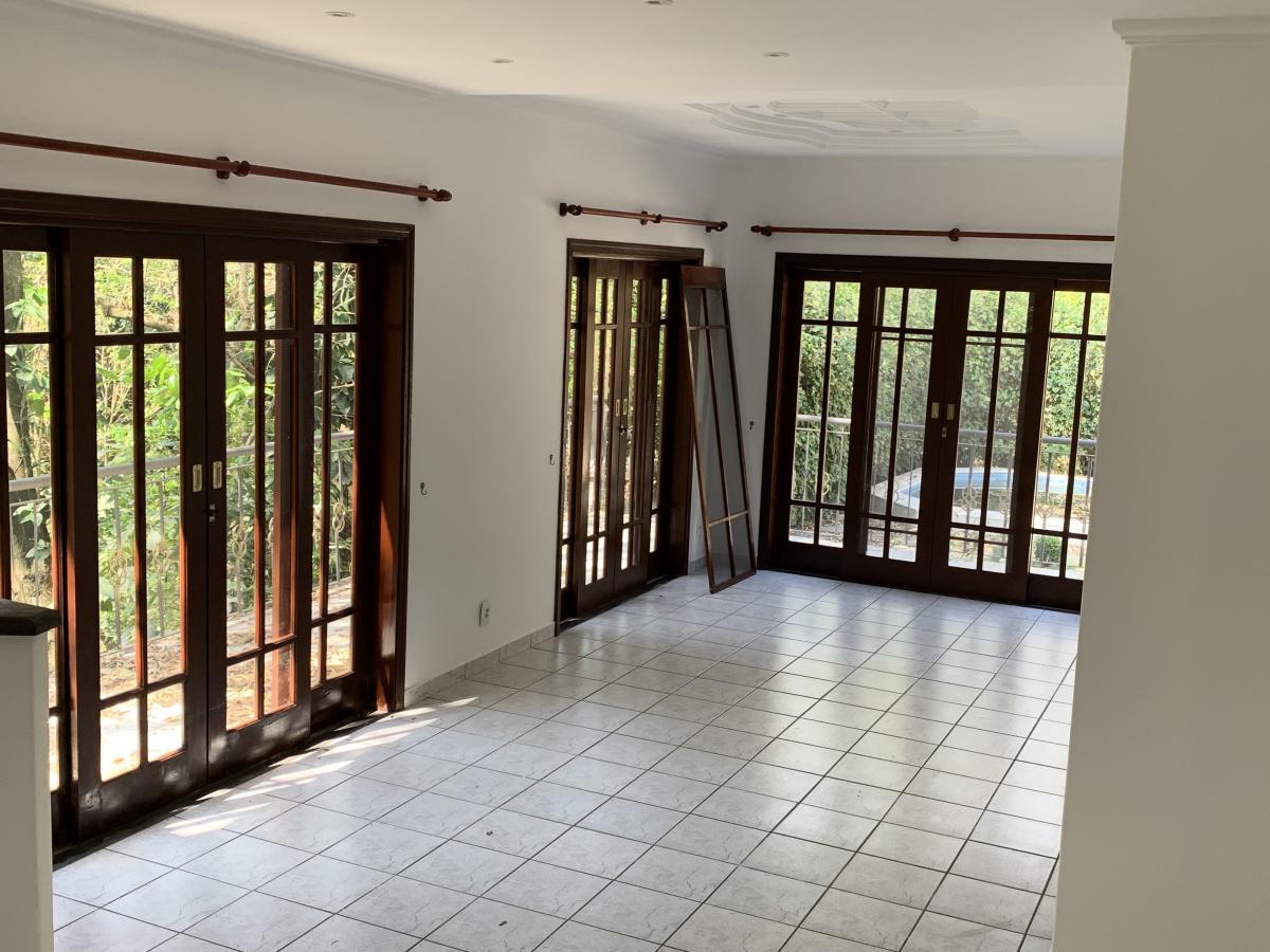 Casa de Condomínio à venda com 4 quartos, 290m² - Foto 5