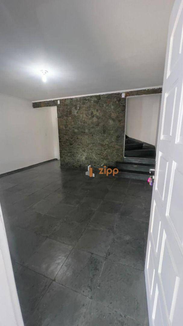 Sobrado à venda com 3 quartos, 270m² - Foto 3