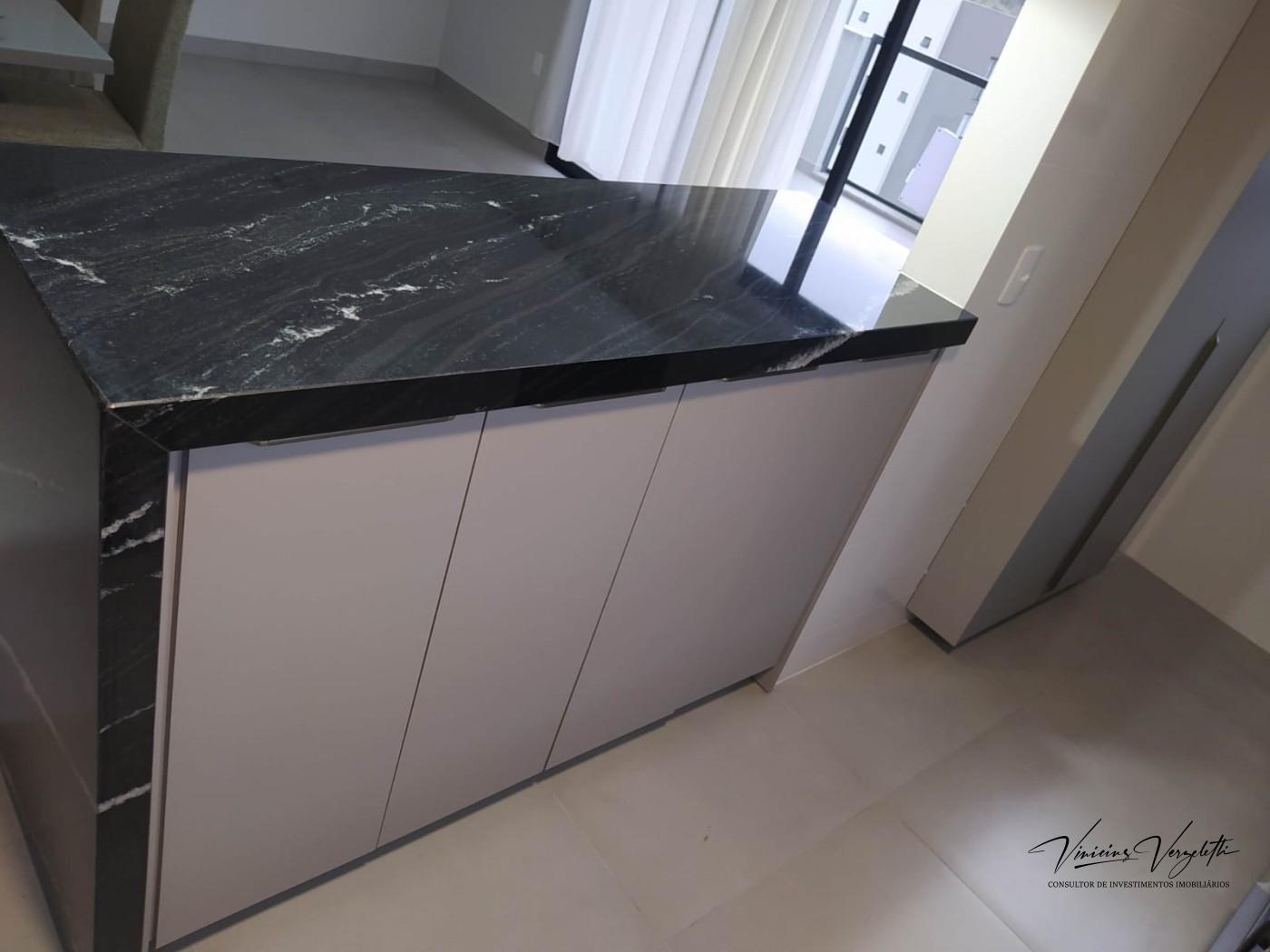 Apartamento para alugar com 3 quartos, 140m² - Foto 12