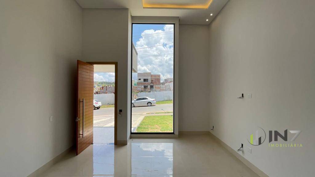 Casa à venda com 3 quartos, 158m² - Foto 2