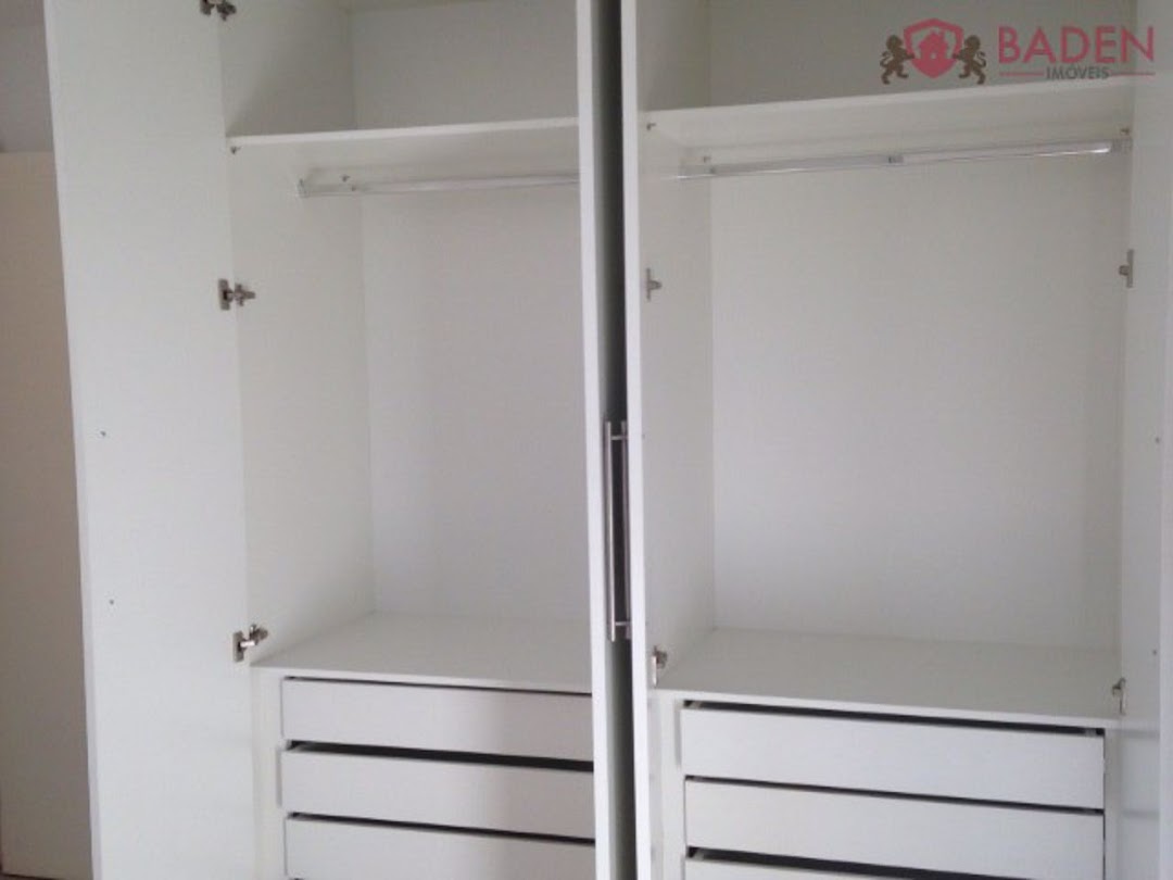 Apartamento à venda com 2 quartos, 40m² - Foto 11