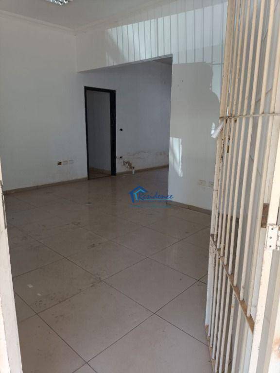 Casa para alugar com 3 quartos, 180m² - Foto 15