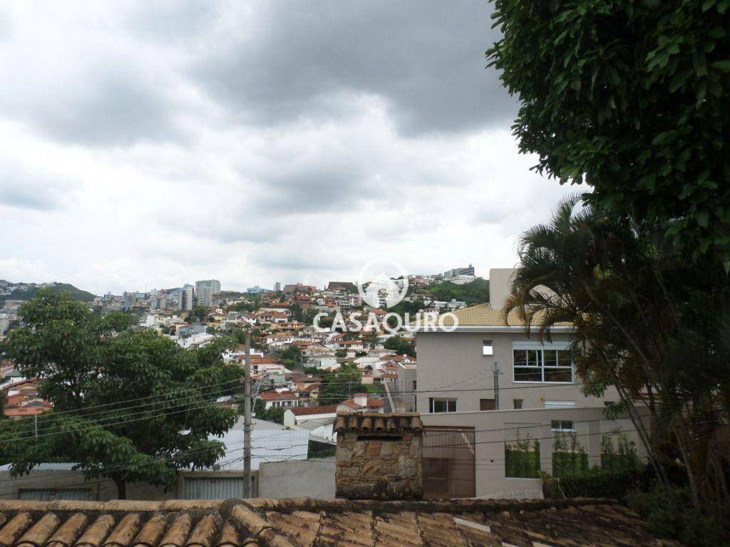 Casa à venda com 5 quartos, 750m² - Foto 45