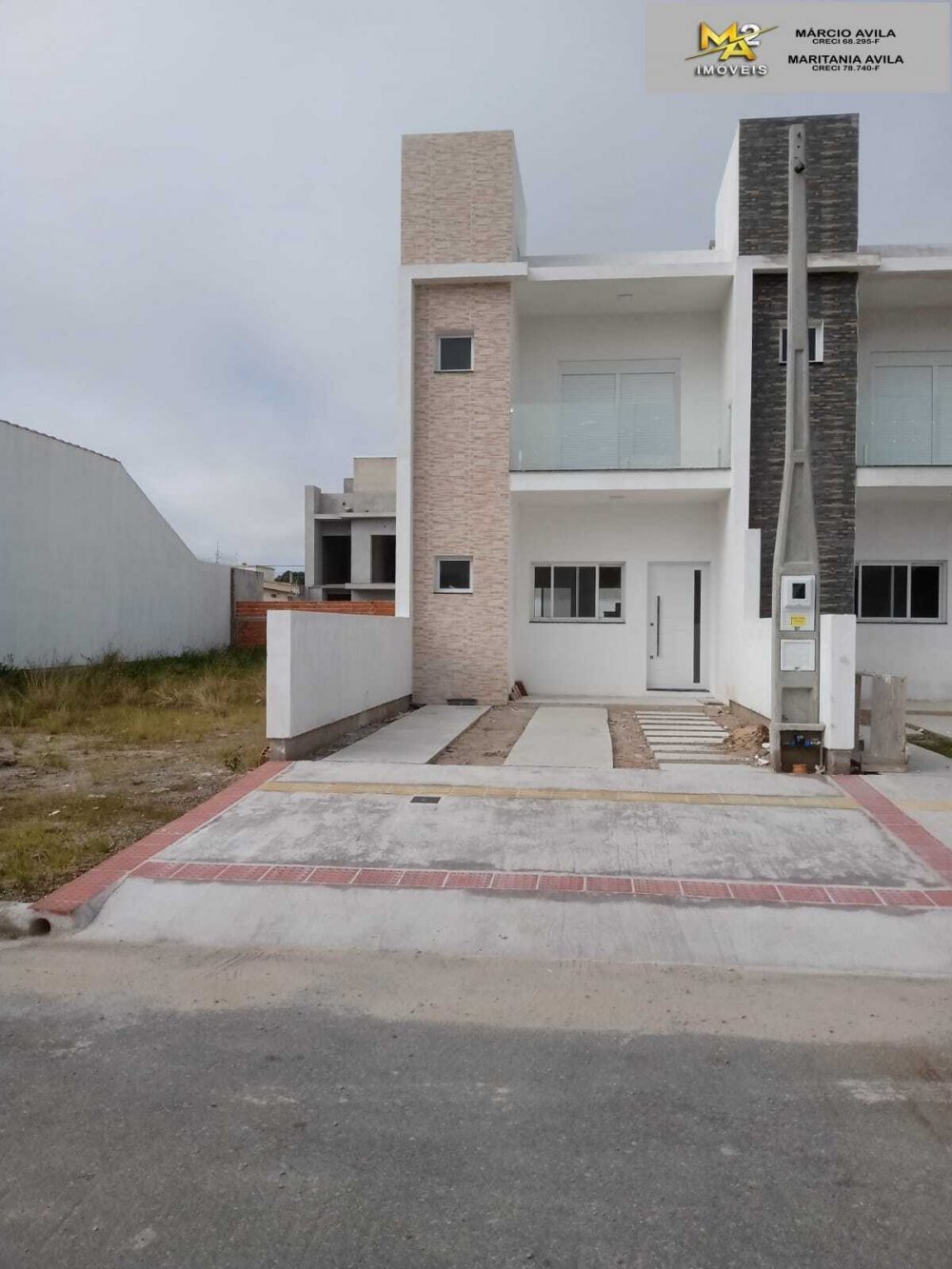 Sobrado à venda com 2 quartos, 125m² - Foto 1