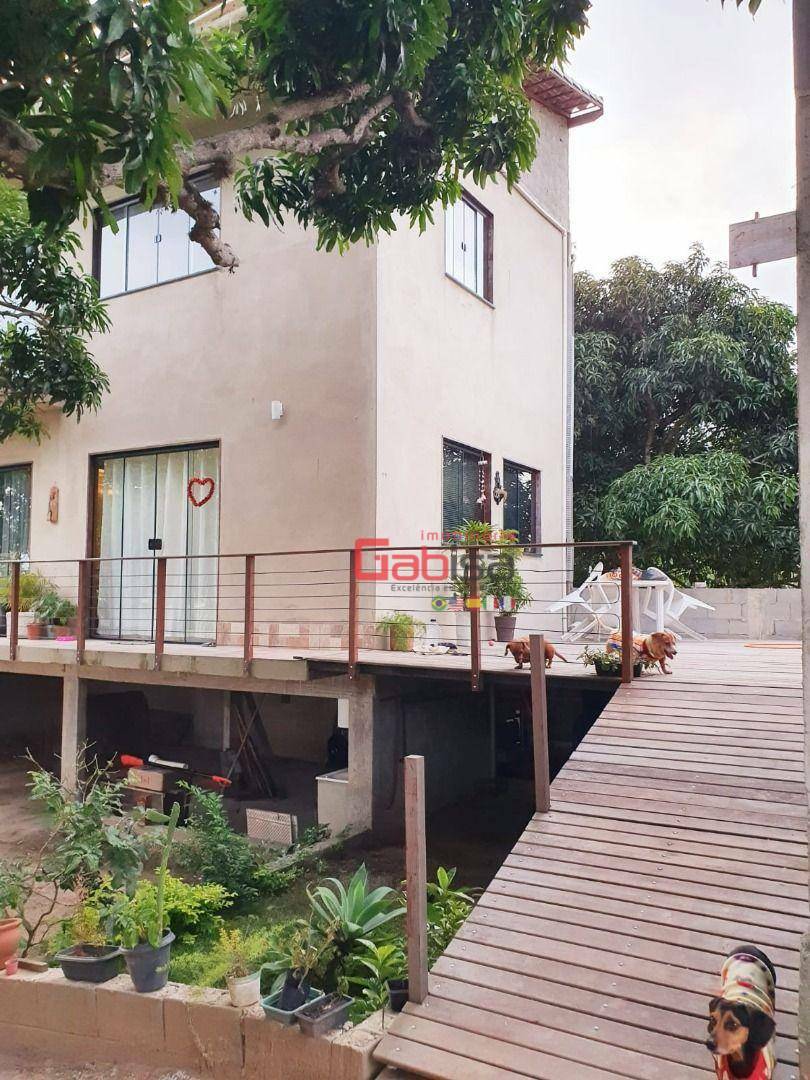 Casa de Condomínio à venda com 1 quarto, 100m² - Foto 1