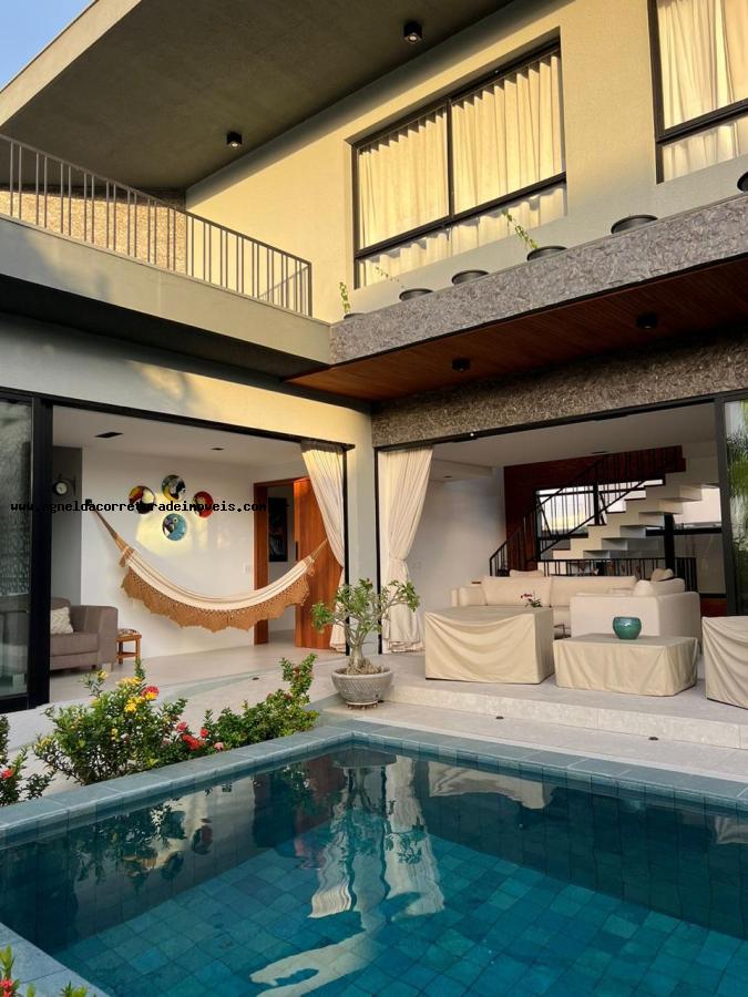 Casa de Condomínio à venda com 4 quartos, 355m² - Foto 17