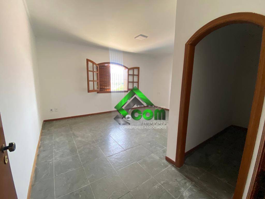 Casa à venda com 4 quartos, 360m² - Foto 11