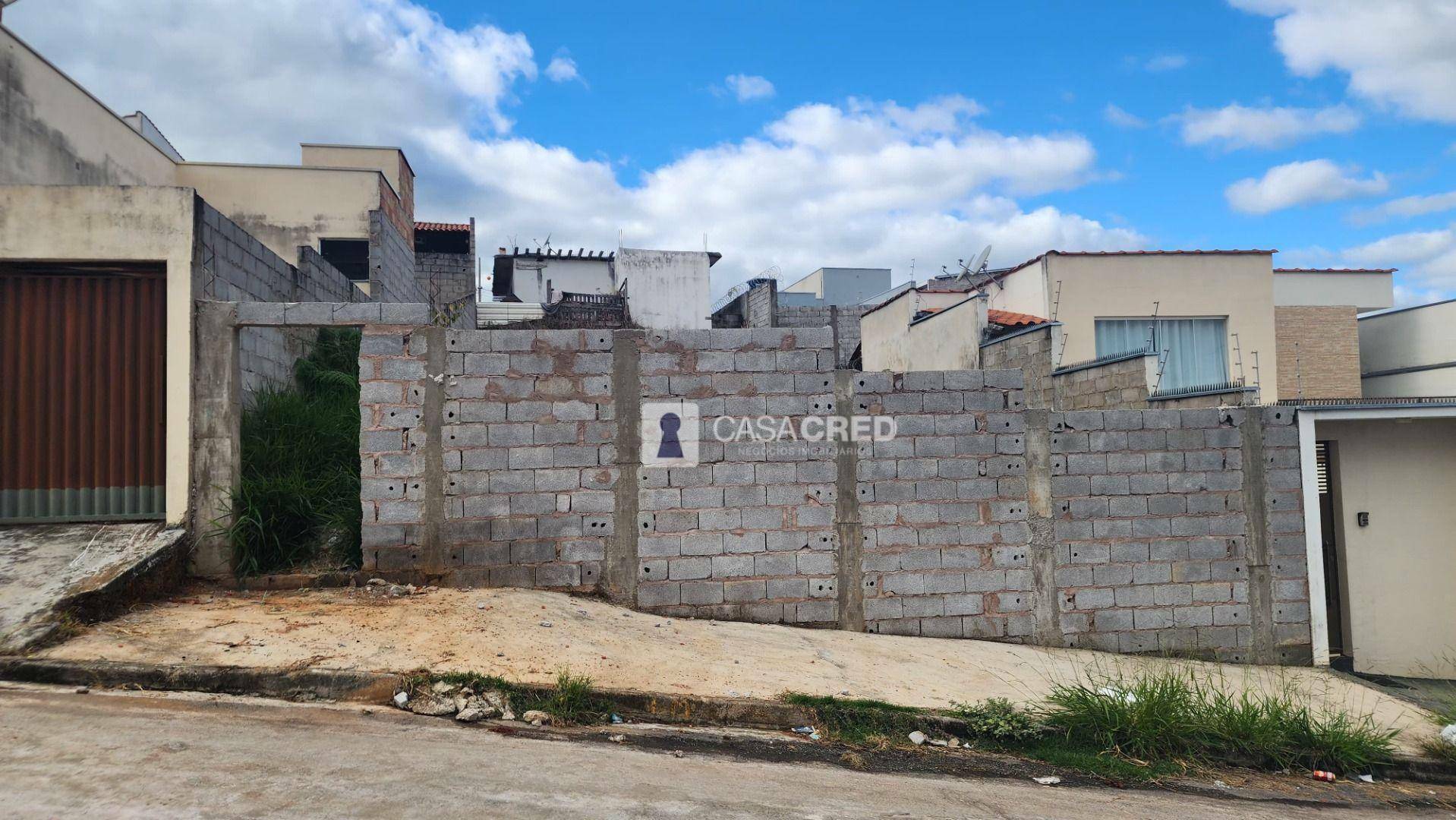 Terreno à venda, 231M2 - Foto 1