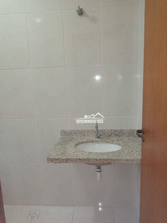 Casa à venda com 2 quartos, 114m² - Foto 18