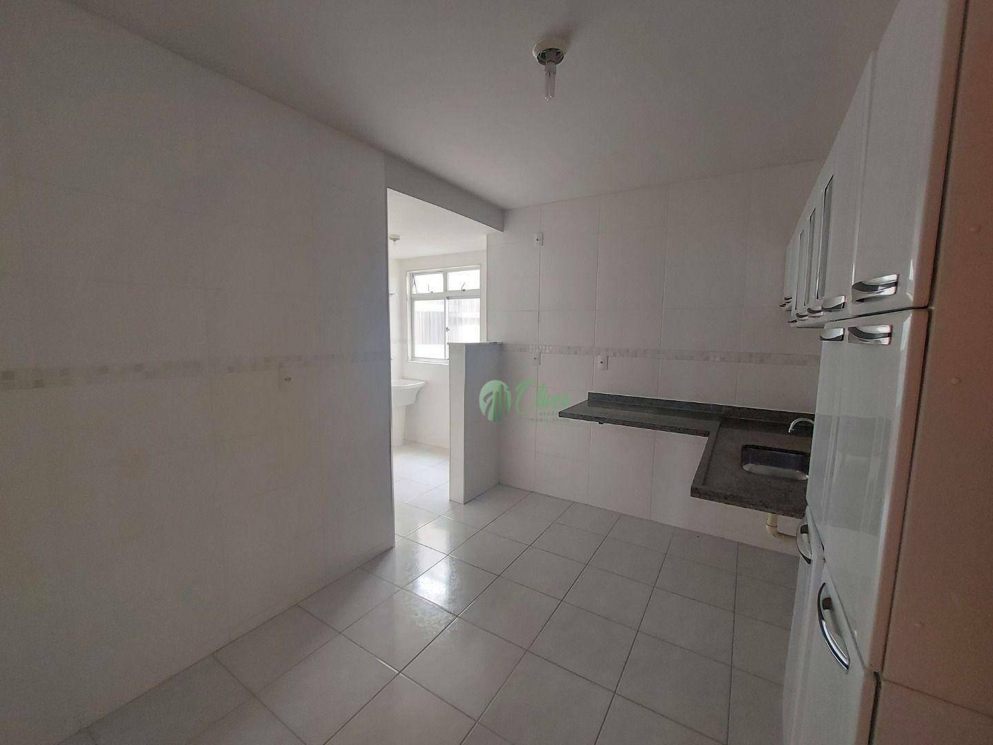 Apartamento à venda com 2 quartos, 75m² - Foto 13