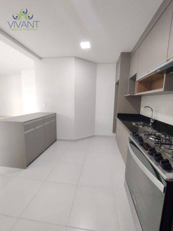 Apartamento à venda com 3 quartos, 146m² - Foto 8