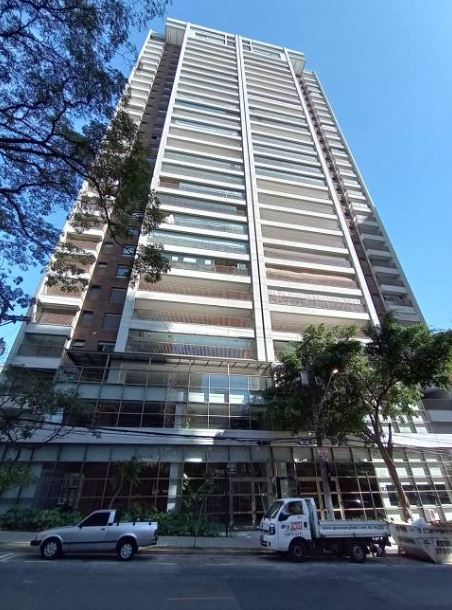 Apartamento à venda com 4 quartos, 280m² - Foto 1