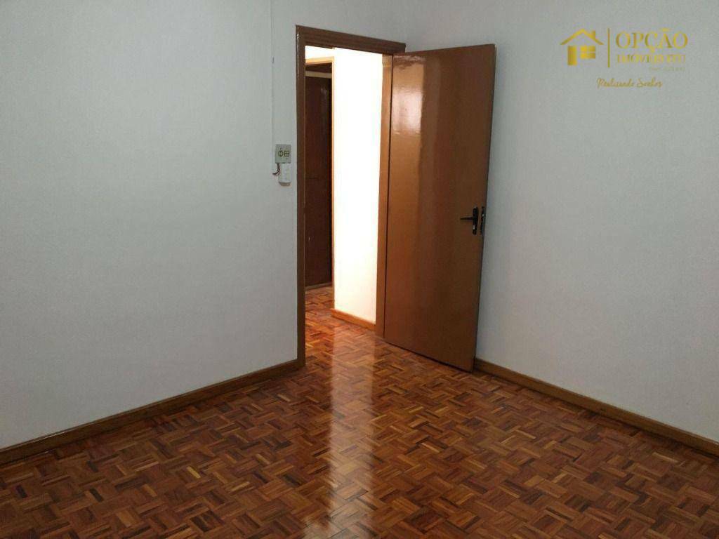 Casa à venda com 4 quartos, 380m² - Foto 4