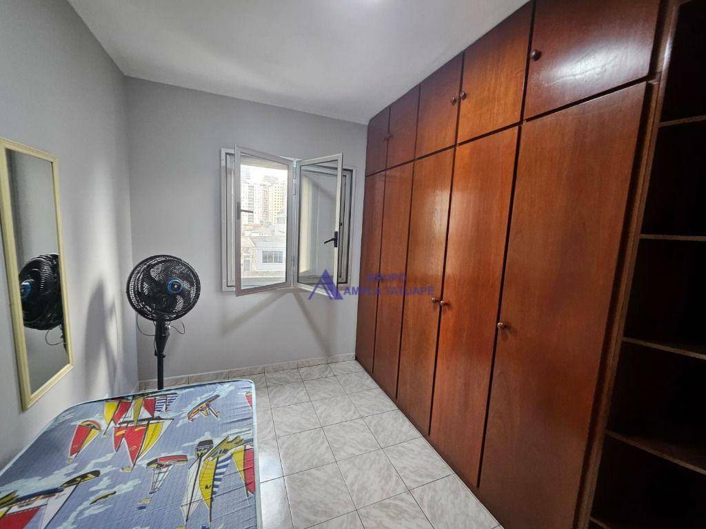 Apartamento para alugar com 3 quartos, 100m² - Foto 12