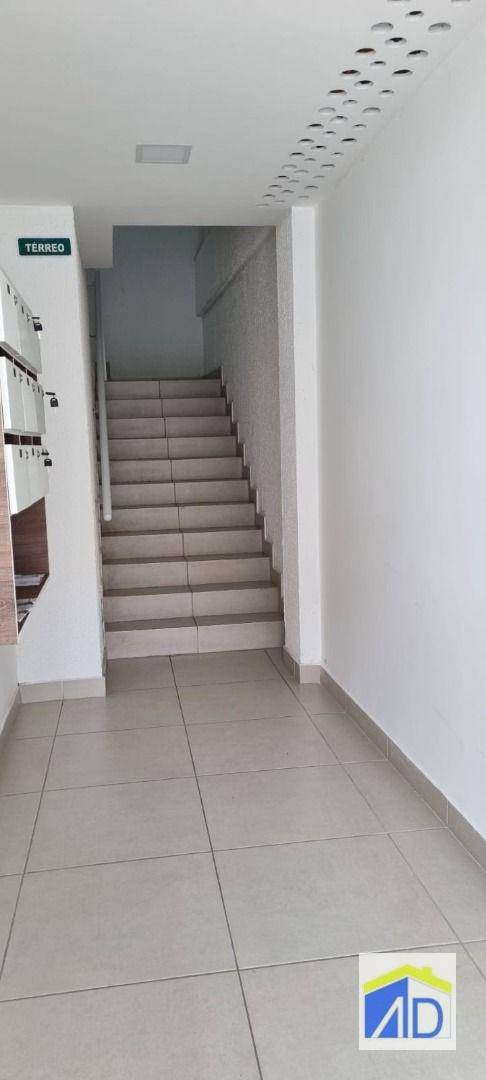 Apartamento à venda com 1 quarto, 42m² - Foto 32