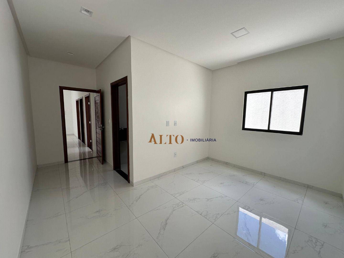 Casa à venda com 3 quartos, 124m² - Foto 9
