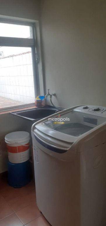 Sobrado à venda com 4 quartos, 215m² - Foto 32