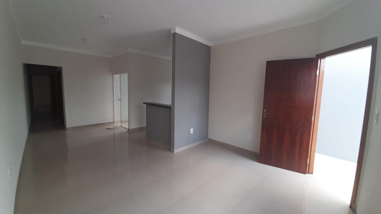 Casa à venda com 2 quartos, 100m² - Foto 3