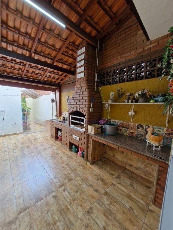 Sobrado à venda com 4 quartos, 180m² - Foto 42