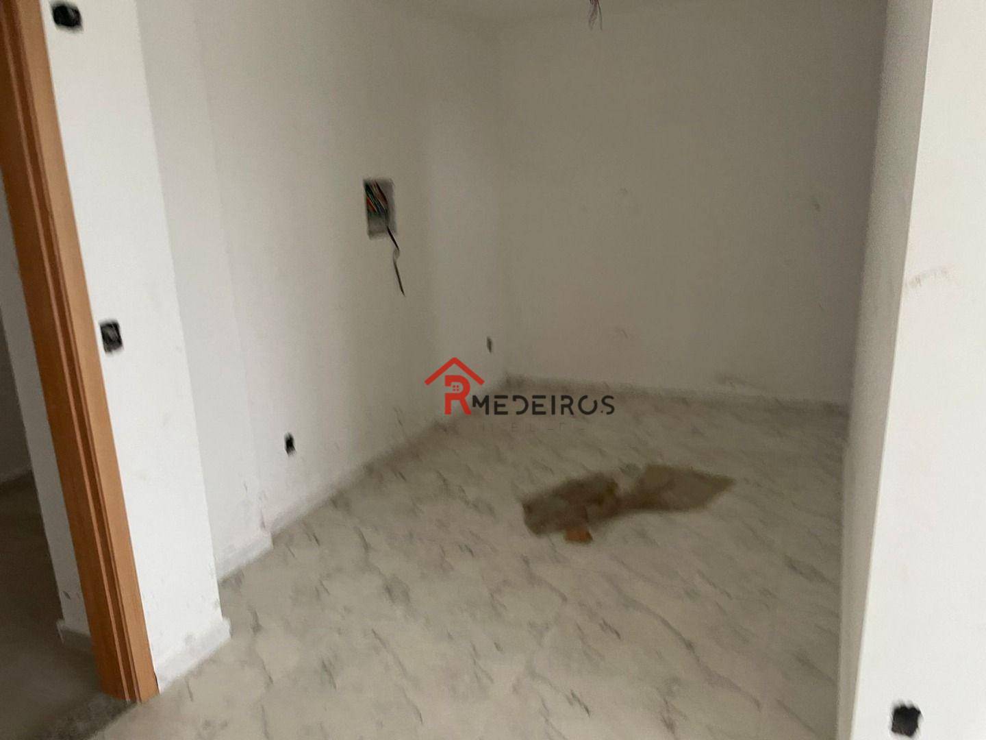 Apartamento à venda com 2 quartos, 77m² - Foto 13