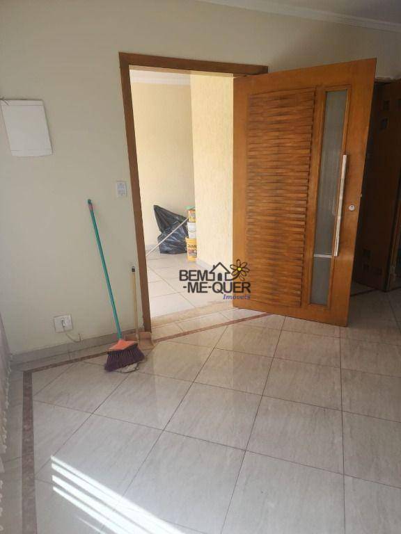 Sobrado à venda com 3 quartos, 196m² - Foto 15