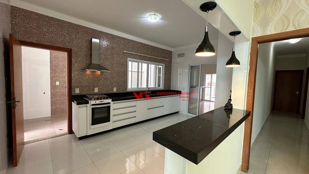 Casa de Condomínio para alugar com 3 quartos, 189m² - Foto 5