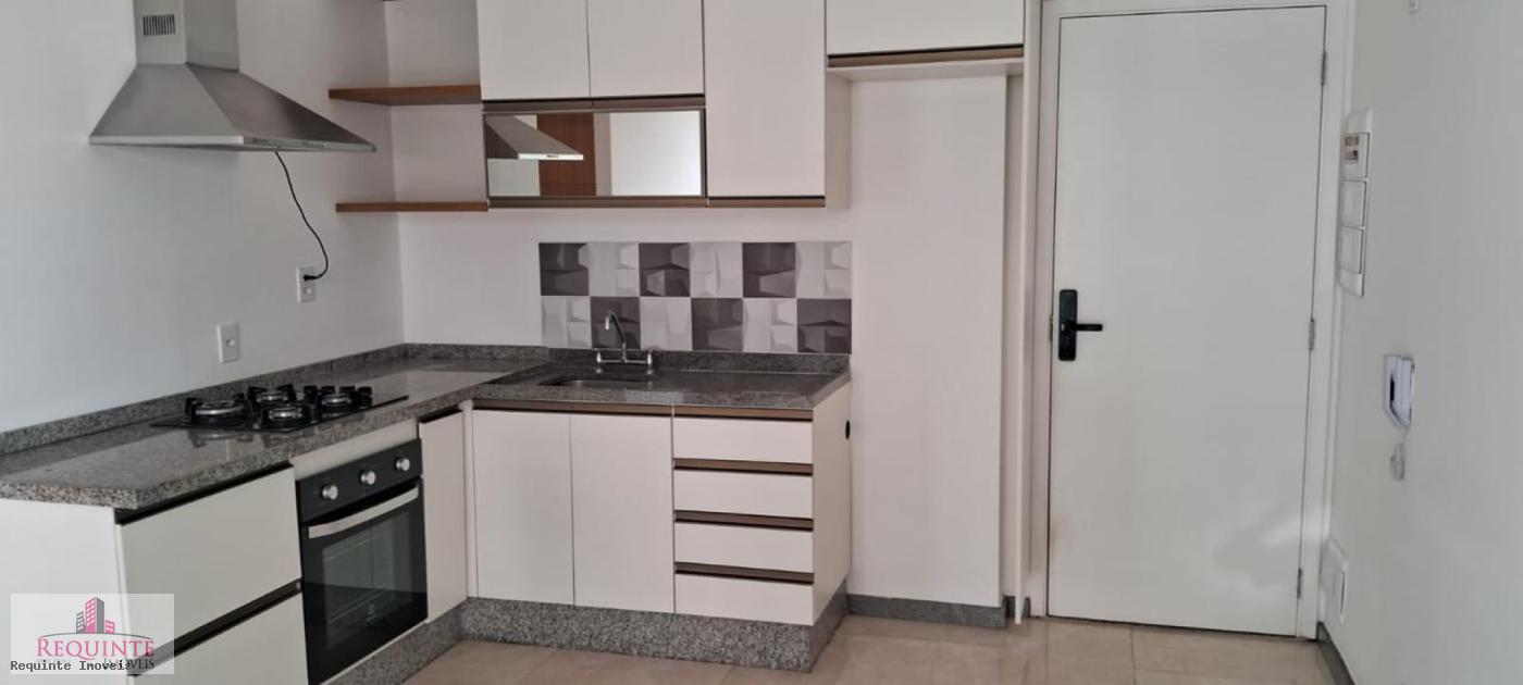 Apartamento para alugar com 2 quartos, 65m² - Foto 24