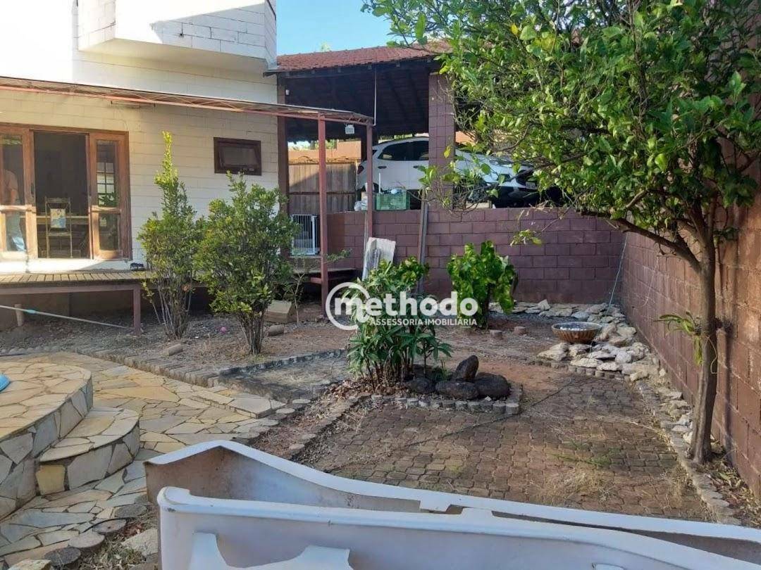 Casa à venda com 4 quartos, 293m² - Foto 5