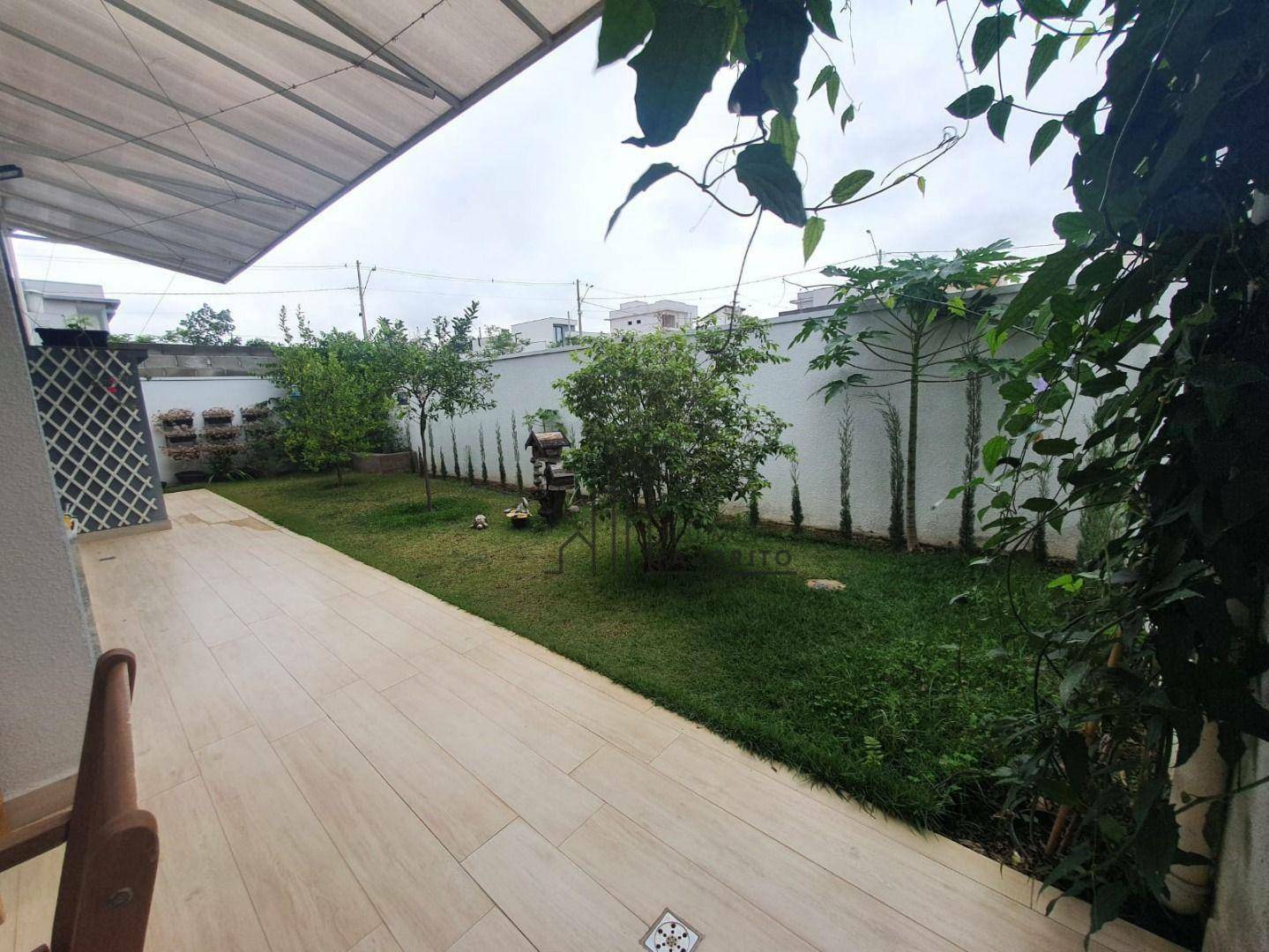 Casa à venda com 4 quartos, 160m² - Foto 12