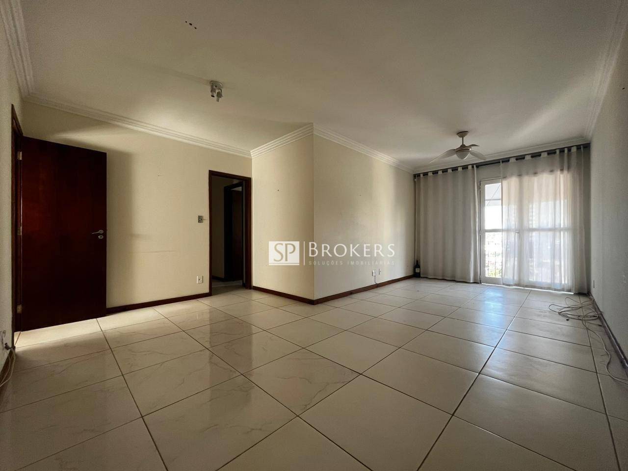 Apartamento à venda com 3 quartos, 110m² - Foto 1