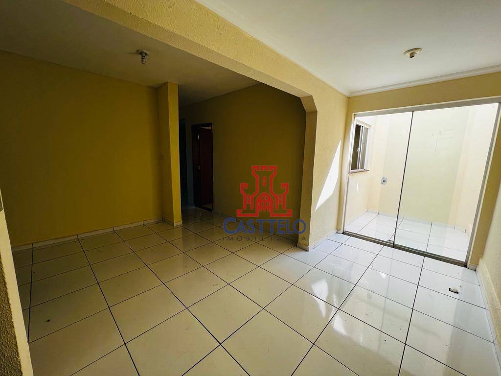 Casa à venda com 4 quartos, 250m² - Foto 5