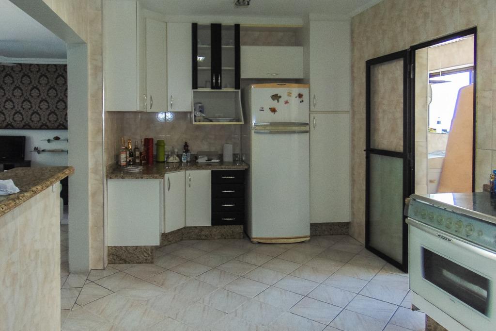 Apartamento à venda com 3 quartos, 140m² - Foto 25