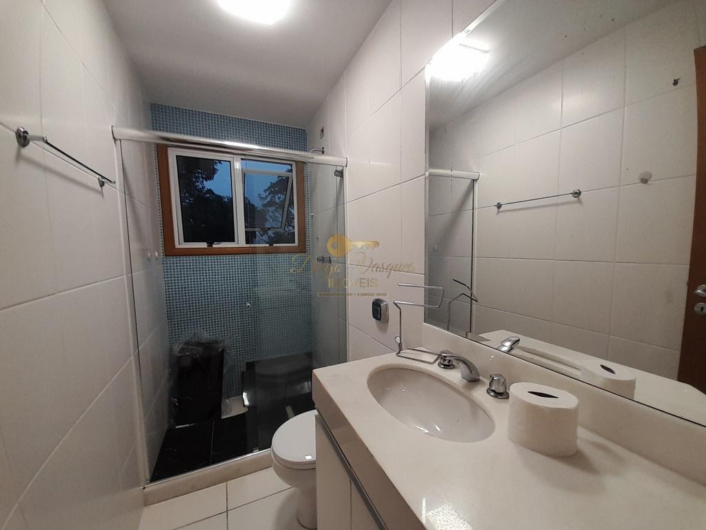 Casa de Condomínio para alugar com 3 quartos, 350m² - Foto 18