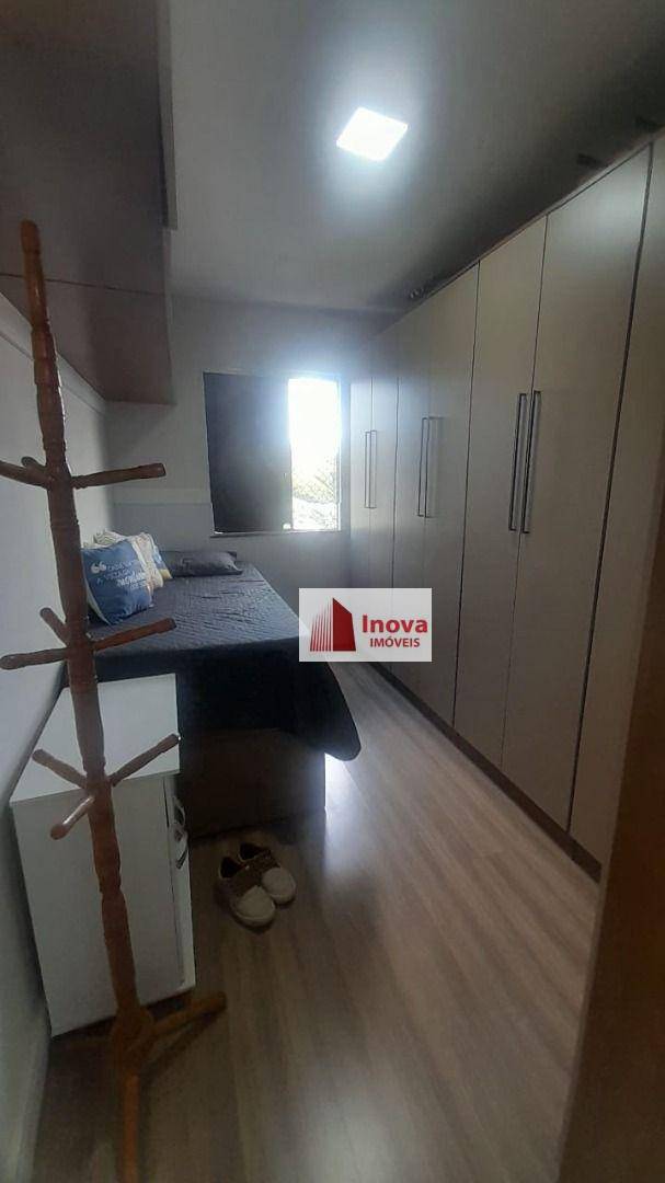 Apartamento para alugar com 2 quartos, 70m² - Foto 17