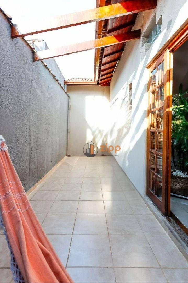 Sobrado à venda com 4 quartos, 320m² - Foto 12