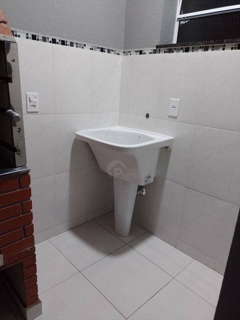 Casa à venda com 3 quartos, 100m² - Foto 16