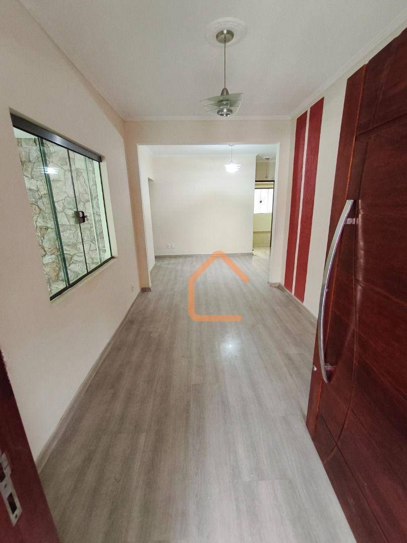 Casa, 4 quartos, 210 m² - Foto 3