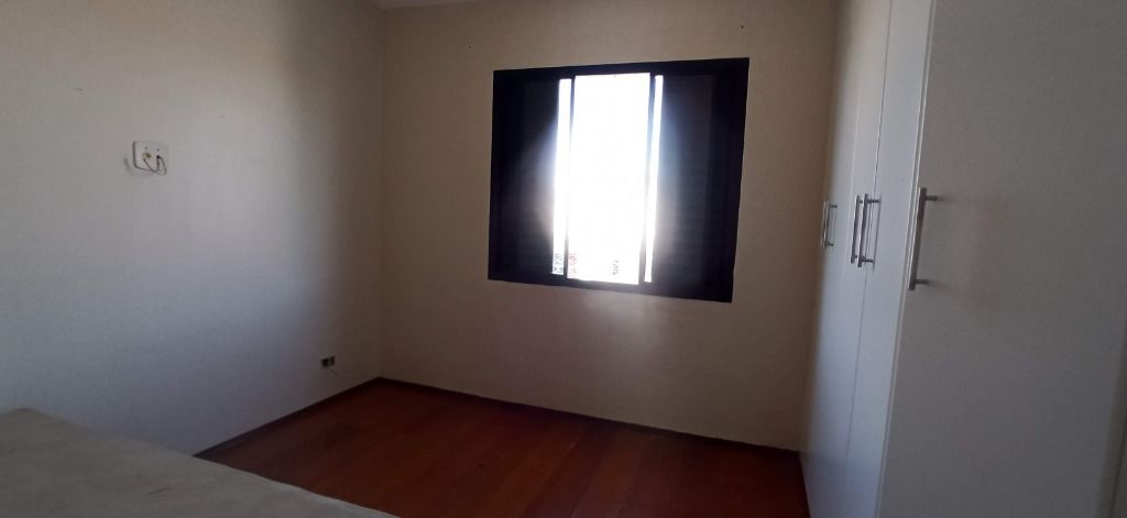 Apartamento para alugar com 3 quartos, 140m² - Foto 27