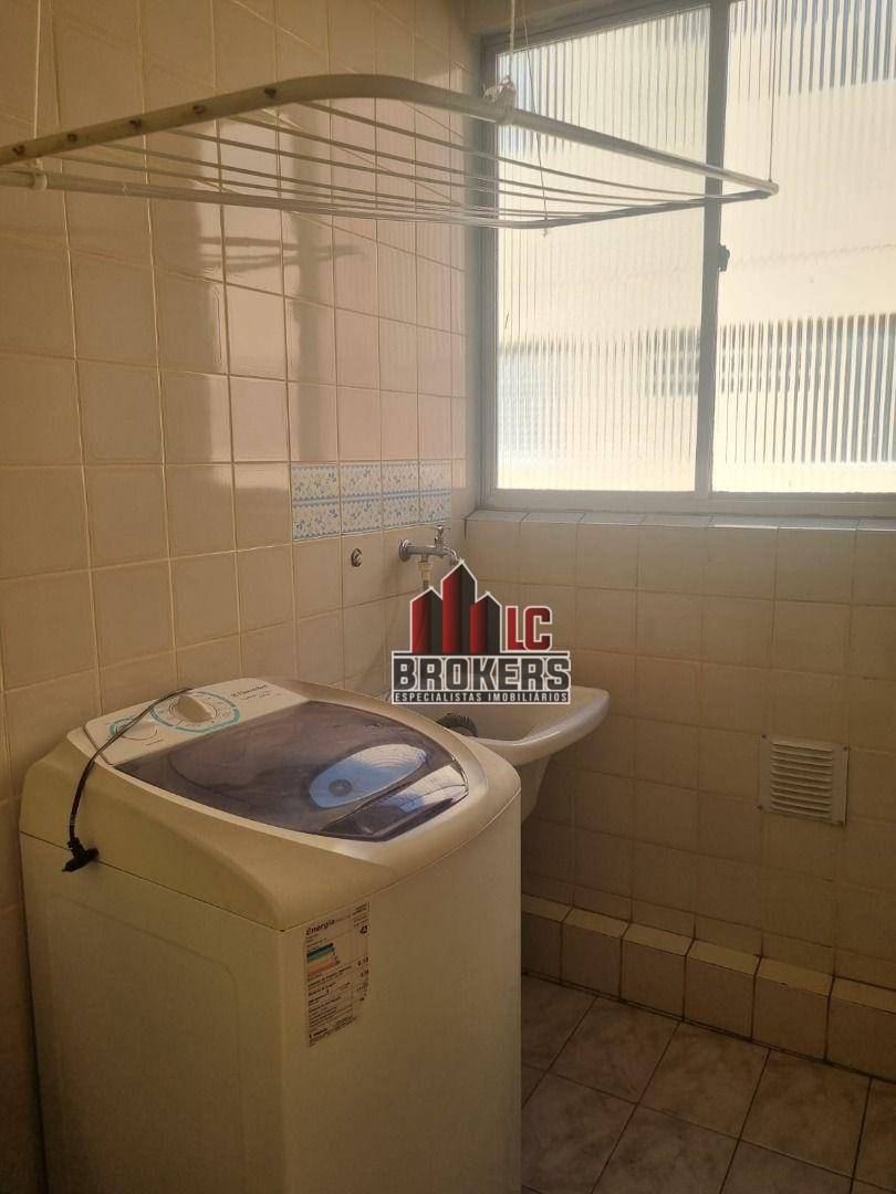 Apartamento para alugar com 2 quartos, 60m² - Foto 9