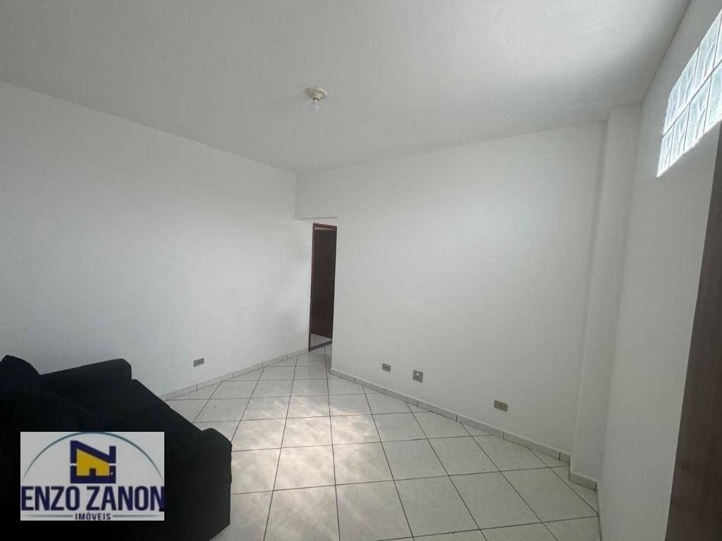 Apartamento para alugar com 2 quartos, 70m² - Foto 4