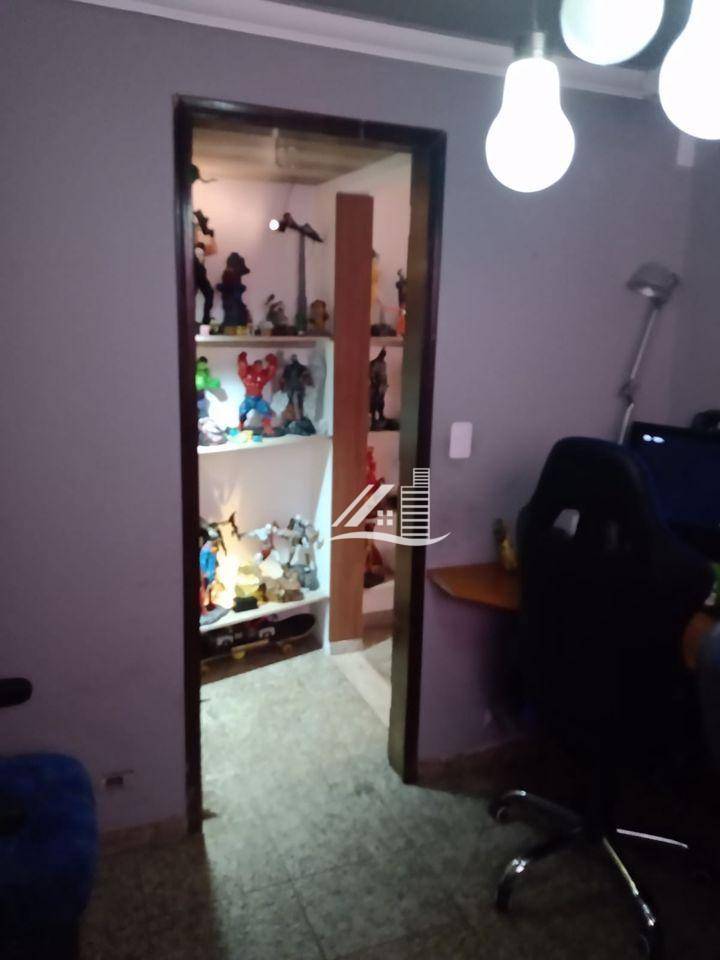 Sobrado à venda com 4 quartos, 430m² - Foto 12